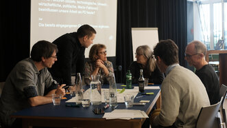 Wie sieht die Arbeit der Parlamentsdienste im Jahr 2060 aus?